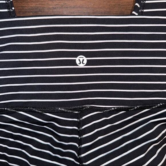 Lululemon Leggings  - Picture 5 of 6